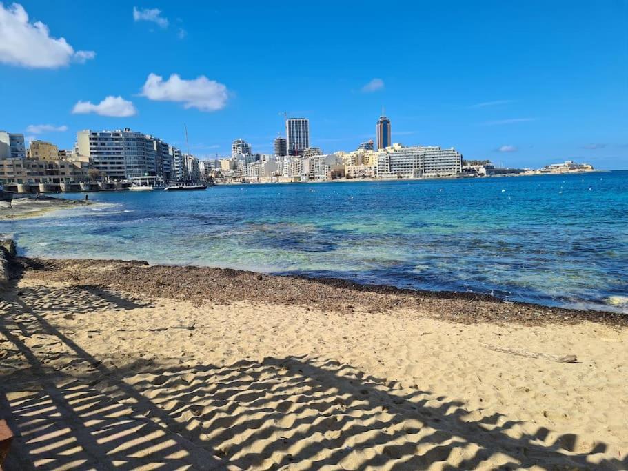 スリーマCozy Inside.City & Beach Outsideアパートメント エクステリア 写真